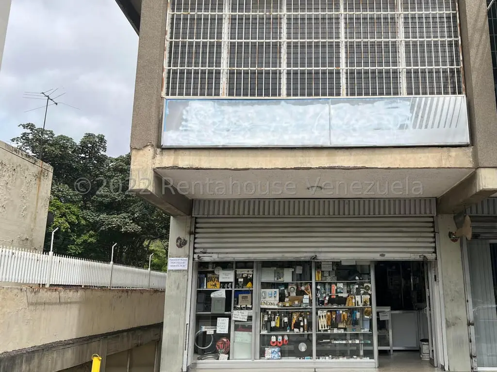 Commercial space in La Urbina, Caracas - 1