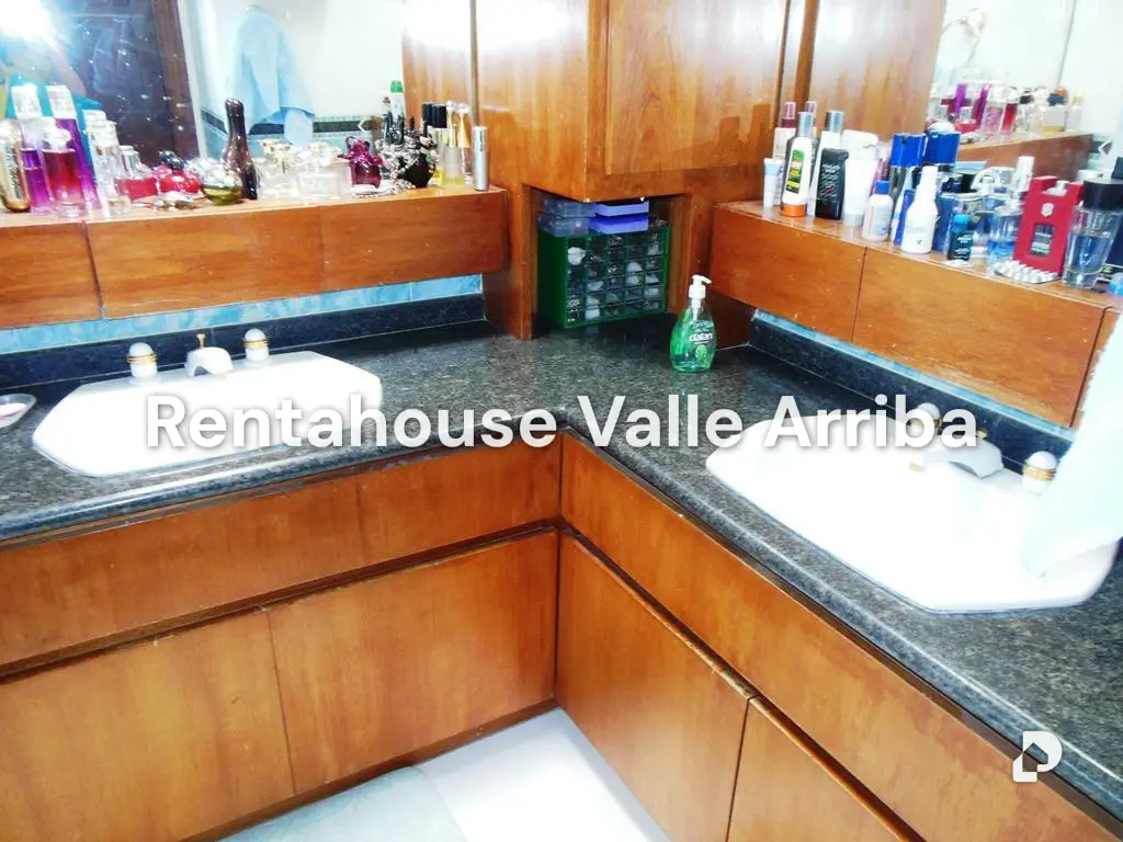 Apartamento en Los Campitos, Caracas – 18