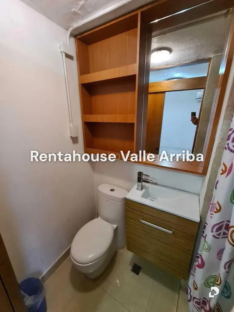 Apartamento en Lomas de La Alameda, Caracas – 18
