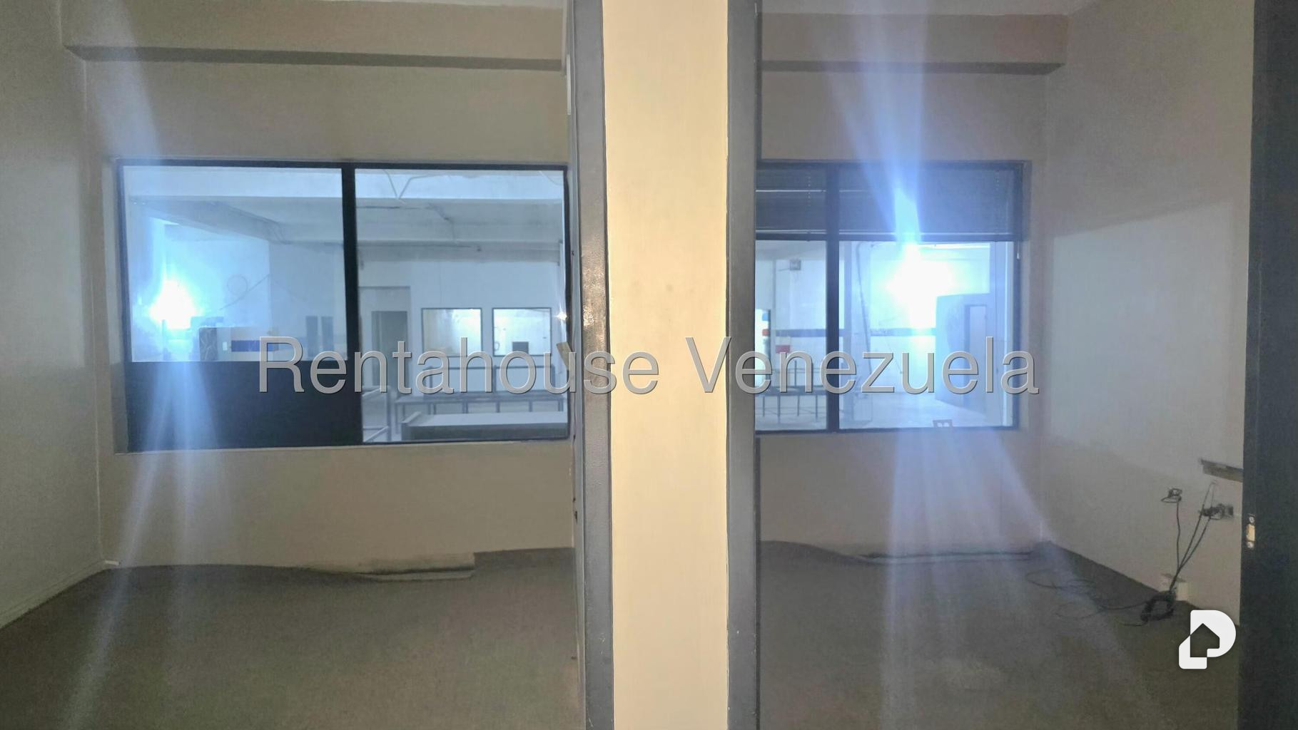 Local comercial en Piedra Azul, Caracas – 15