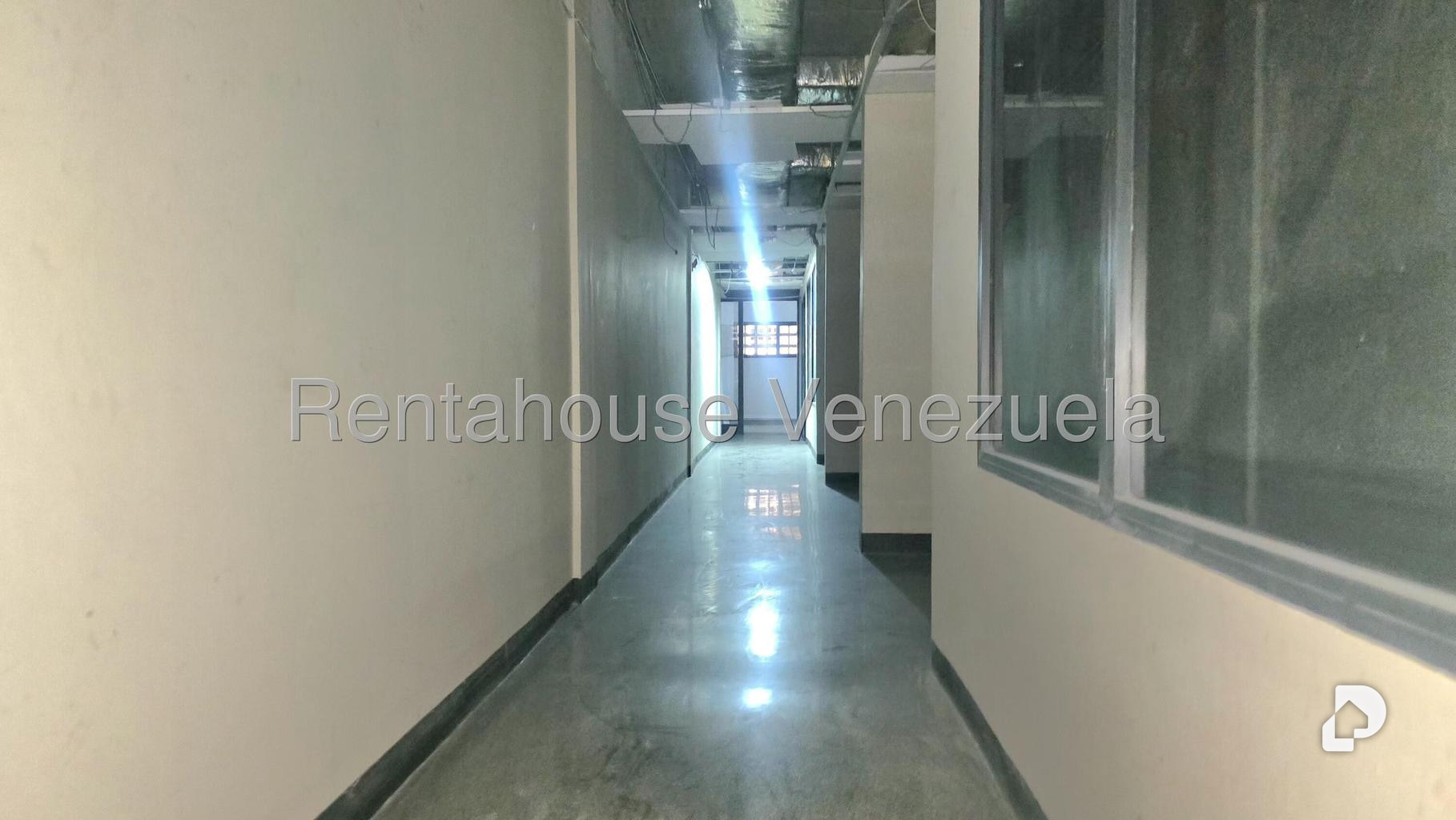 Local comercial en Piedra Azul, Caracas – 12
