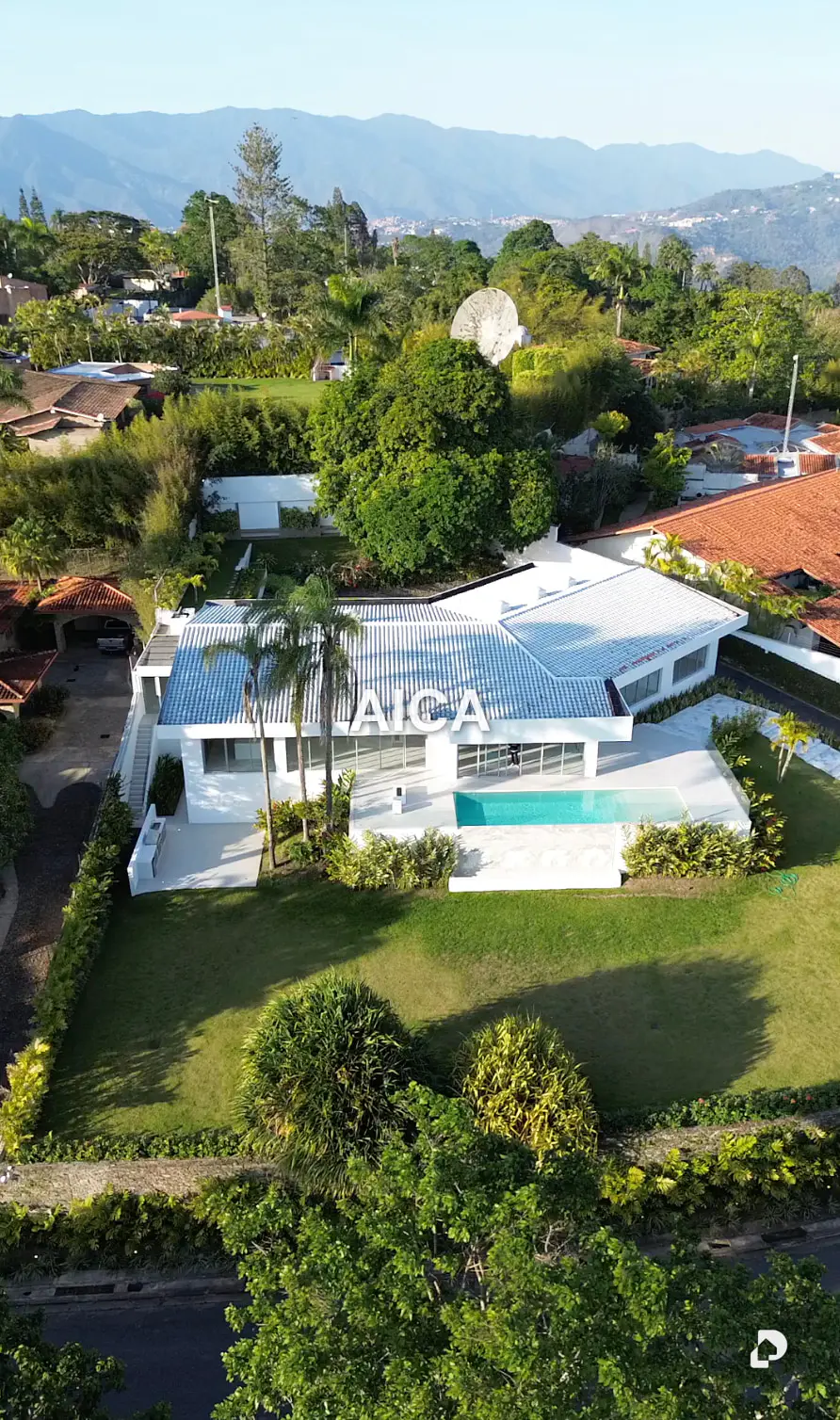 Casa en Lomas de La Lagunita, Caracas – 16