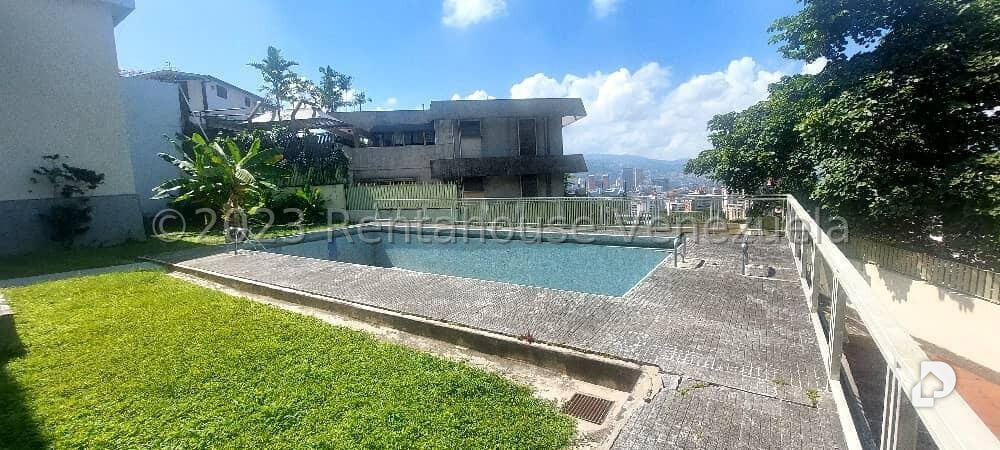 Casa en Alta Florida, Caracas – 21