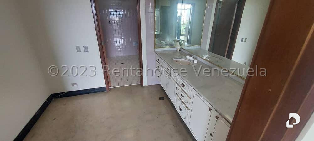 Casa en Alta Florida, Caracas – 12