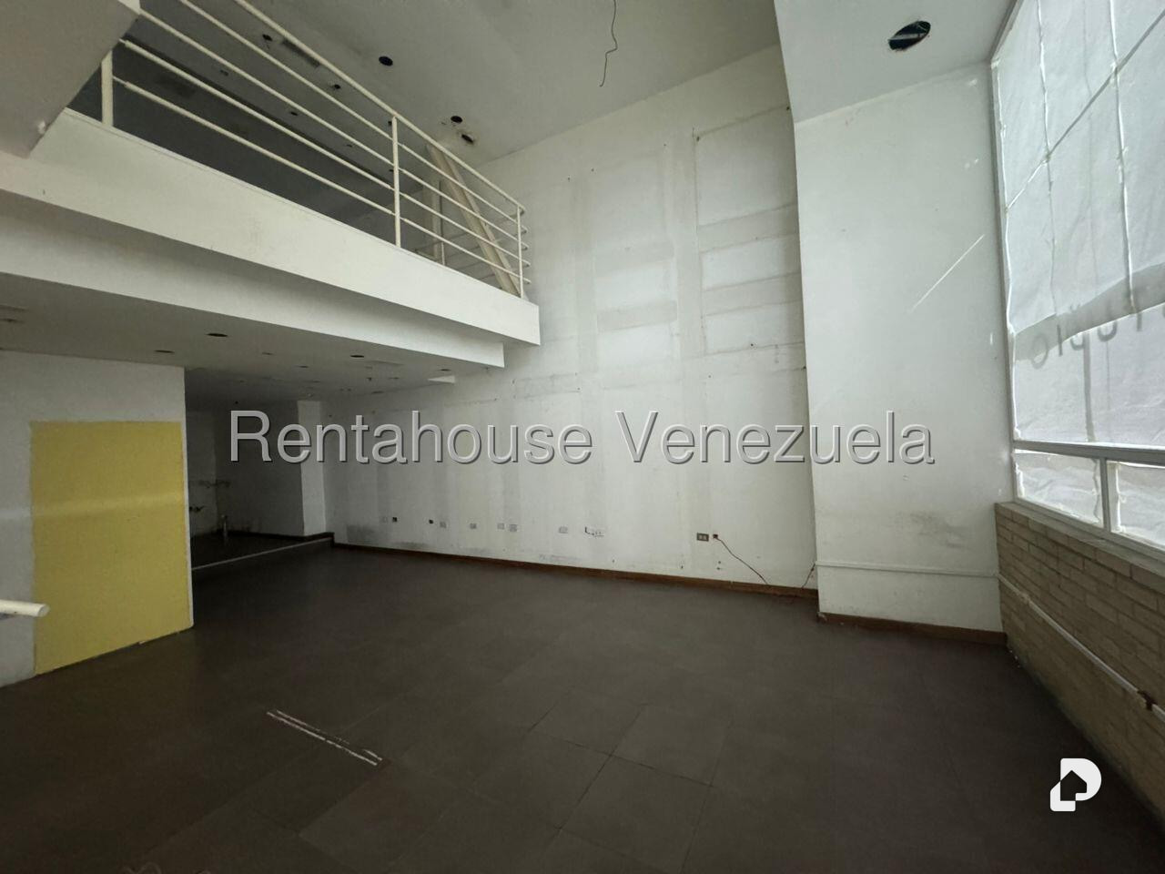 Local comercial en Terrazas del Club Hípico, Caracas – 2