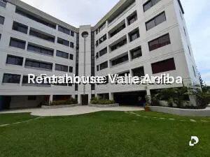 Apartamento en Altamira, Caracas – 1