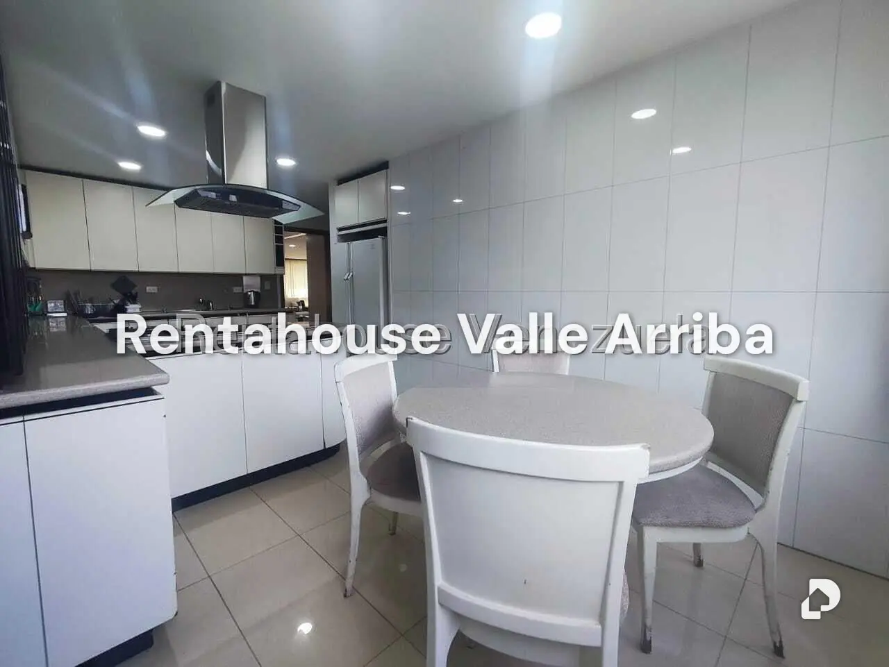 Apartamento en Altamira, Caracas – 15