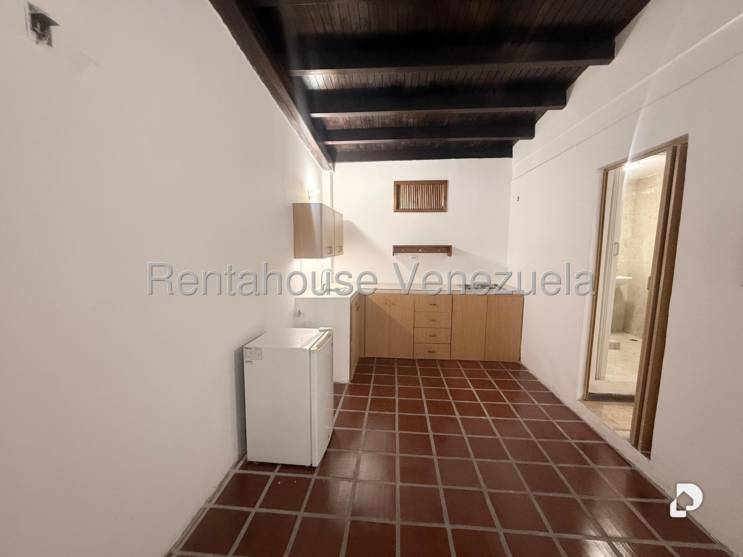 Anexo en Alto Prado, Caracas – 8
