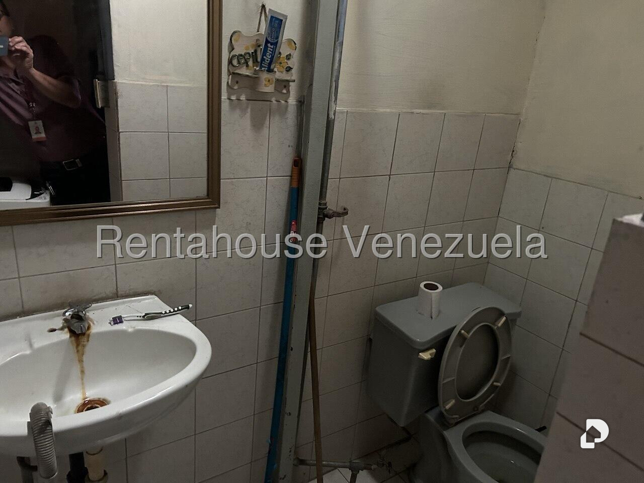 Local comercial en Puente Hierro, Caracas – 20