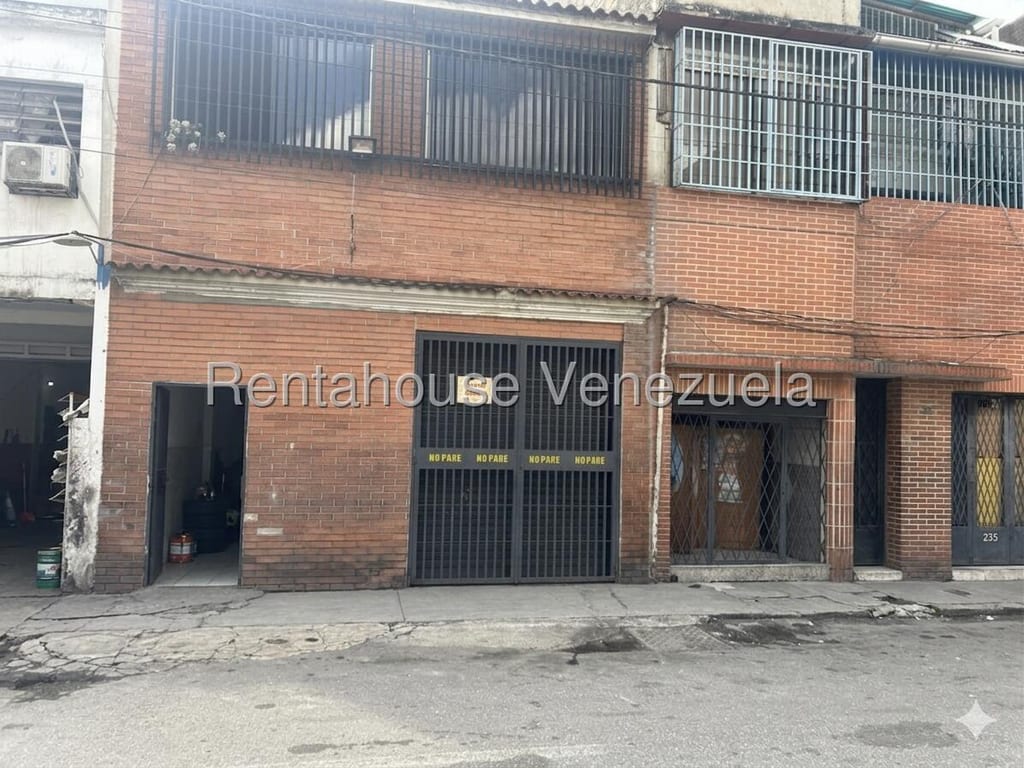 Local comercial en Puente Hierro, Caracas - 1
