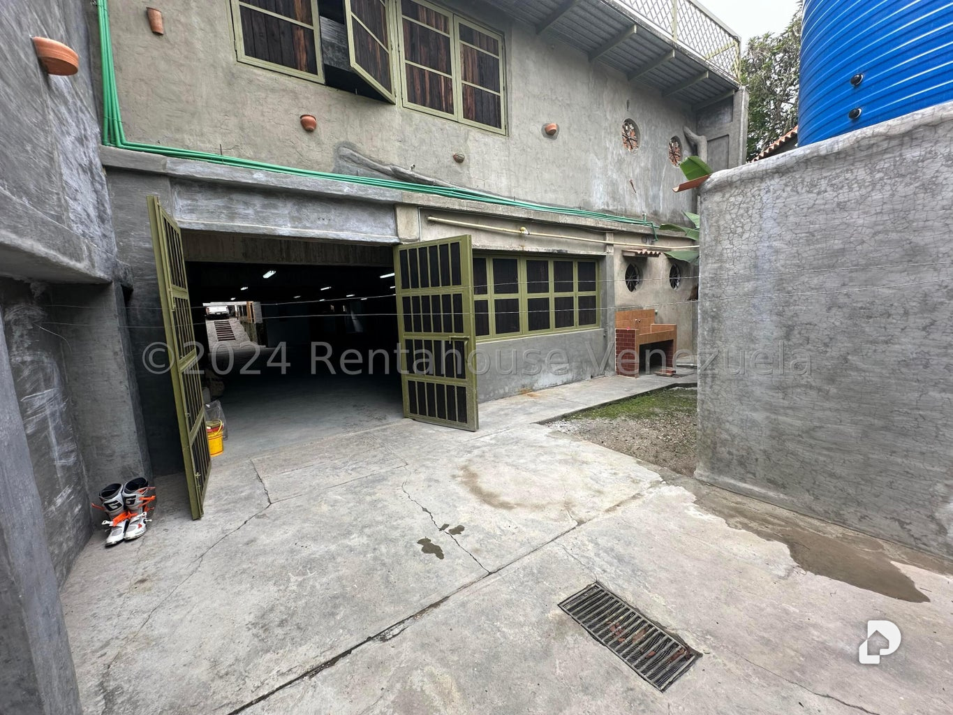 Local comercial en El Hatillo, Caracas – 17