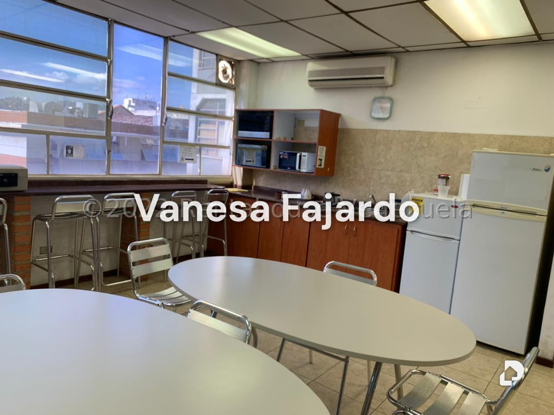 Local comercial en Los Ruices, Caracas – 25