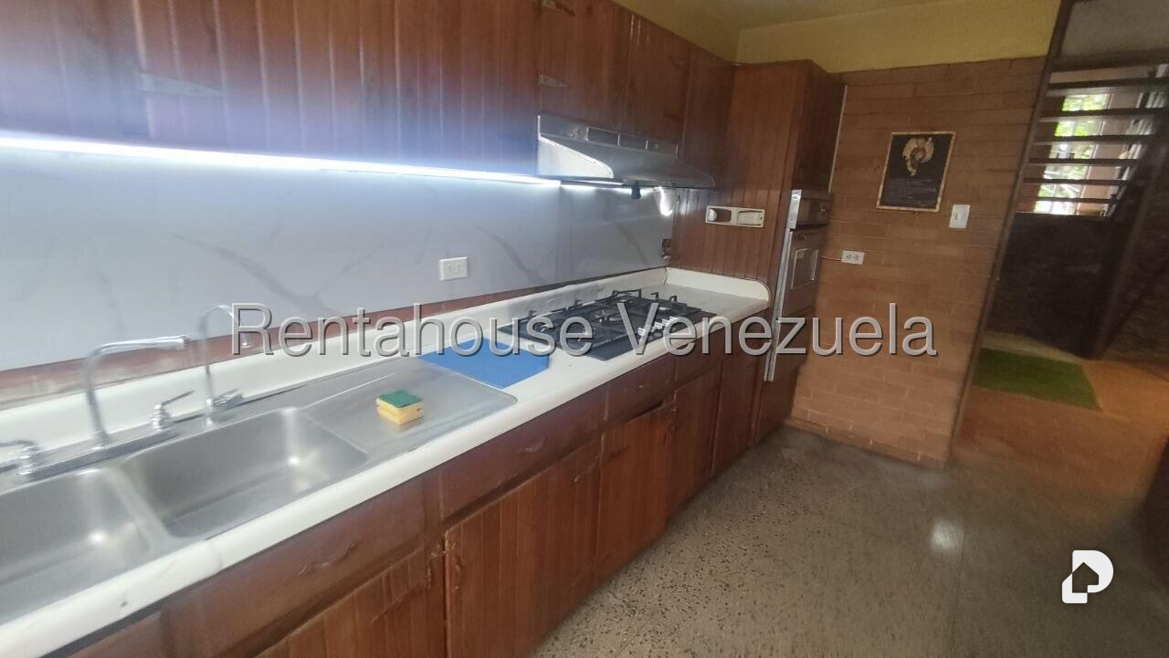 House in El Marqués, Caracas – 10