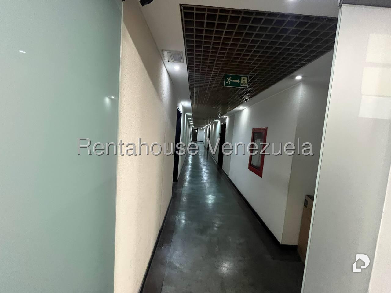 Oficina en La Castellana, Caracas – 27