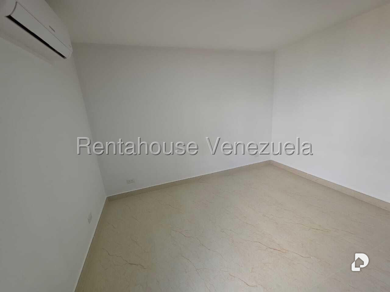 Apartamento en Los Naranjos (del Cafetal), Caracas – 11