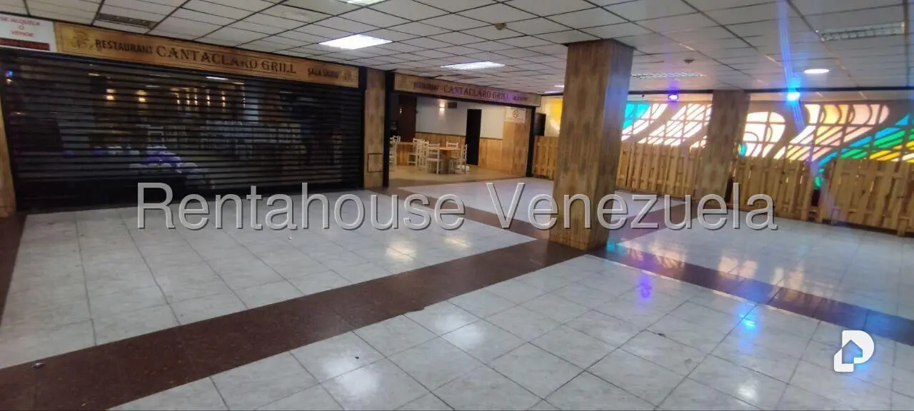 Local comercial en La Urbina, Caracas – 23