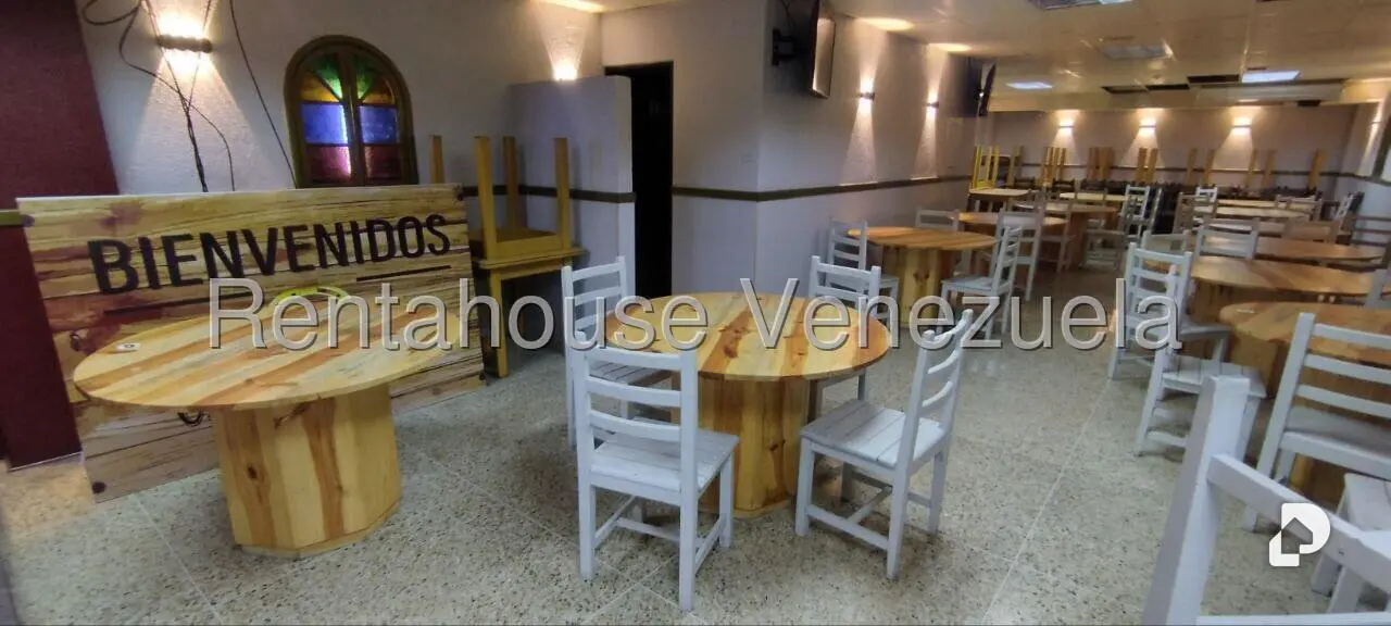 Local comercial en La Urbina, Caracas – 19