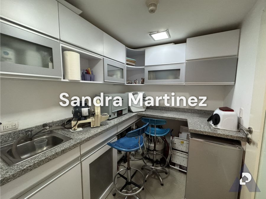 Local comercial en Altamira, Caracas – 14