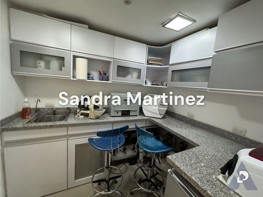 Local comercial en Altamira, Caracas – 15