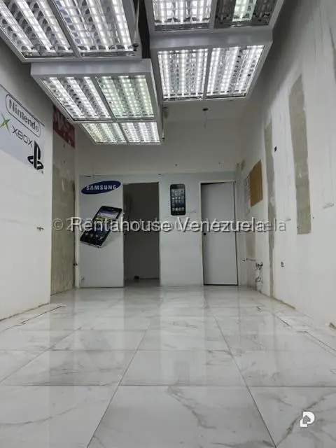 Local comercial en Los Dos Caminos, Caracas – 4