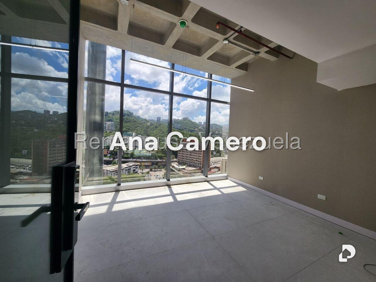 Oficina en Las Mercedes, Caracas – 8