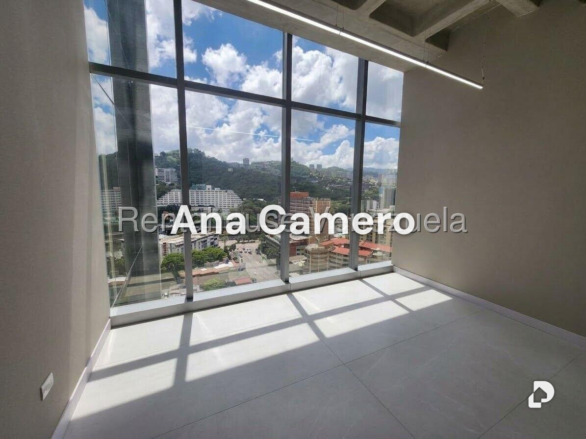 Oficina en Las Mercedes, Caracas – 9