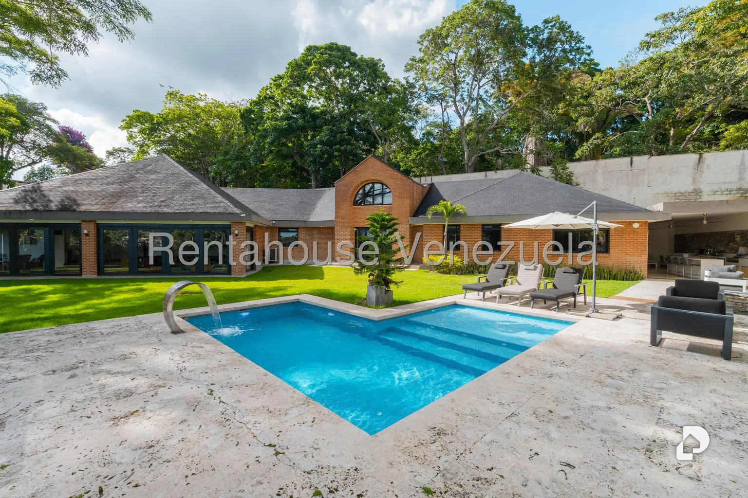 Casa en La Lagunita Country Club, Caracas – 1
