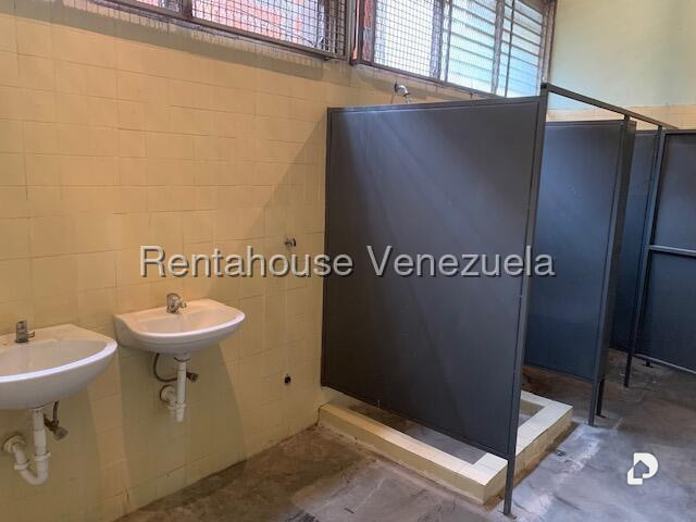 Local comercial en Boleíta Sur, Caracas – 22