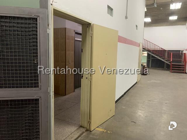 Local comercial en Boleíta Sur, Caracas – 9