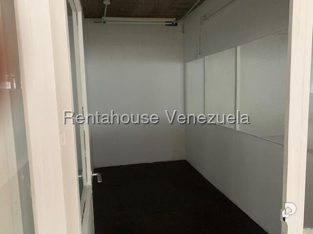 Local comercial en Boleíta Sur, Caracas – 20
