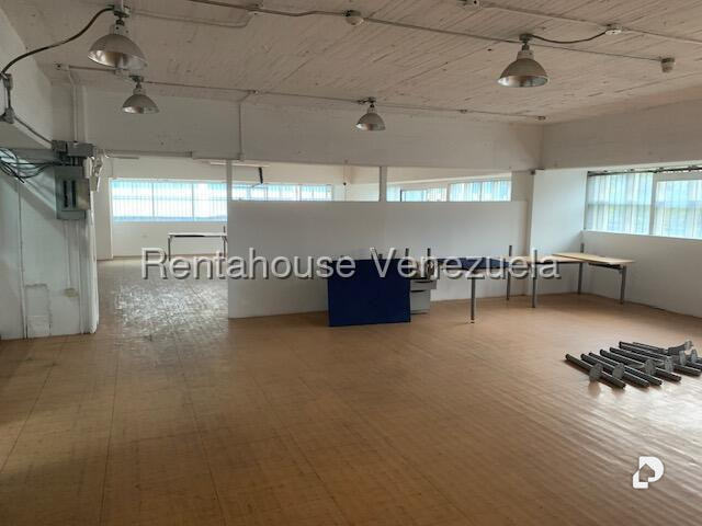 Local comercial en Boleíta Sur, Caracas – 14