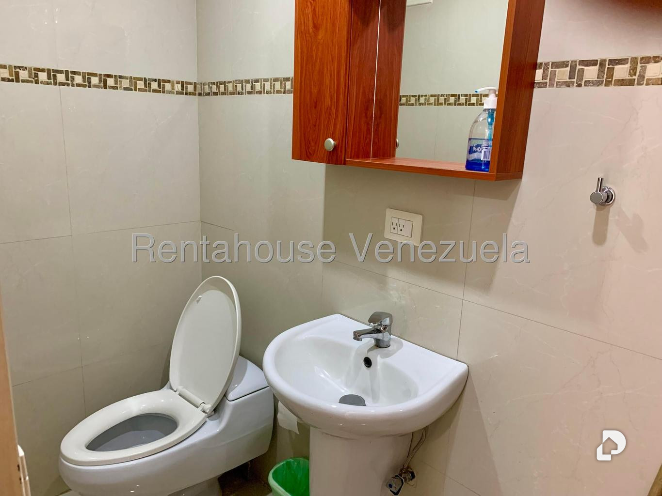 Oficina en La Trinidad, Caracas – 12
