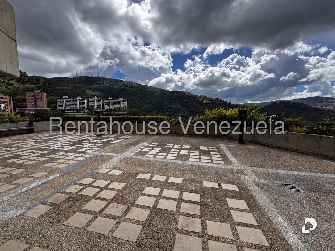 Apartamento en Las Esmeraldas, Caracas – 25