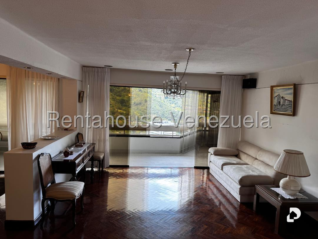 Apartamento en Las Esmeraldas, Caracas – 2