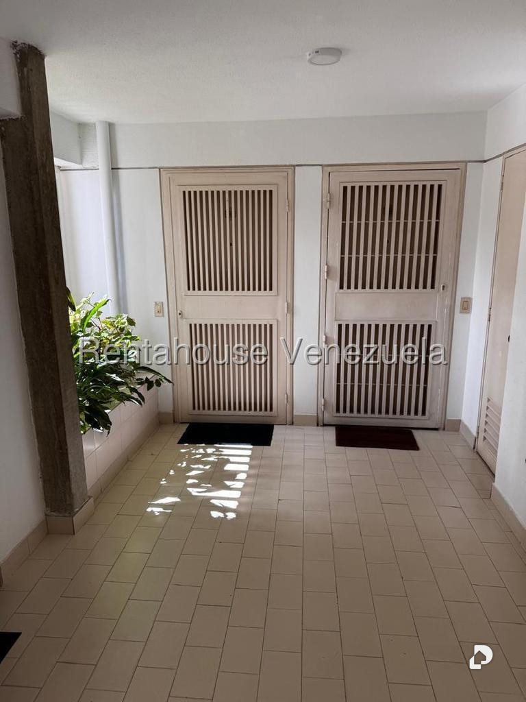Apartamento en Las Esmeraldas, Caracas – 21