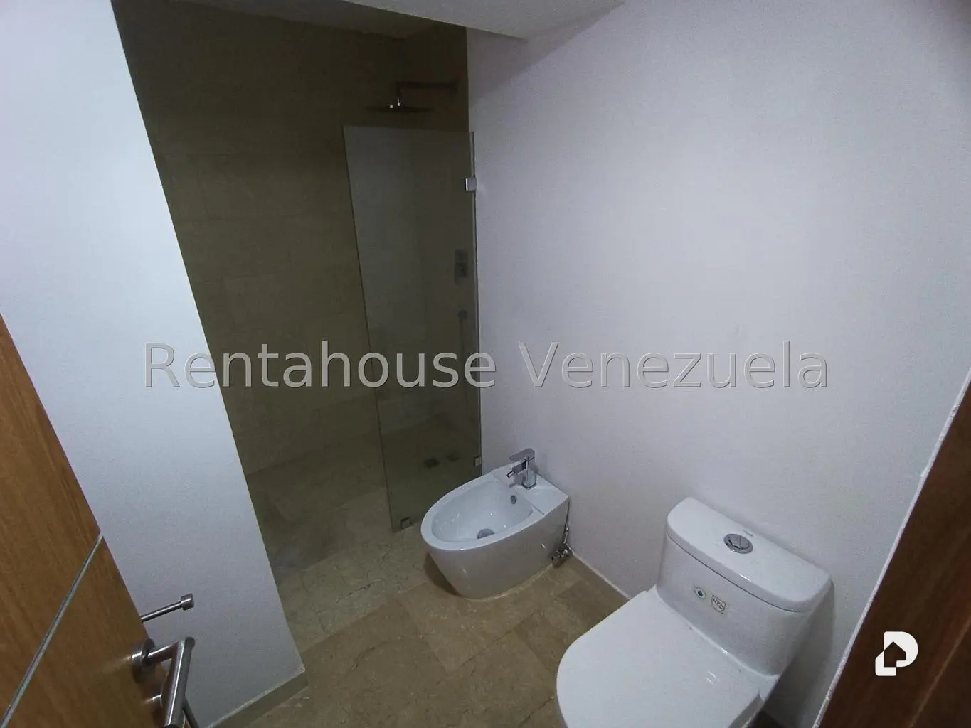 Apartamento en Los Naranjos de las Mercedes, Caracas – 20