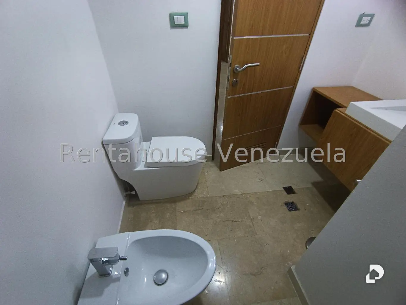 Apartamento en Los Naranjos de las Mercedes, Caracas – 21