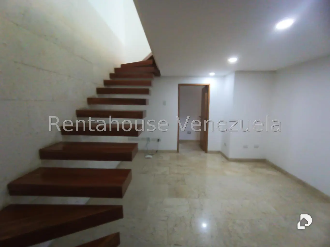 Apartamento en Los Naranjos de las Mercedes, Caracas – 24