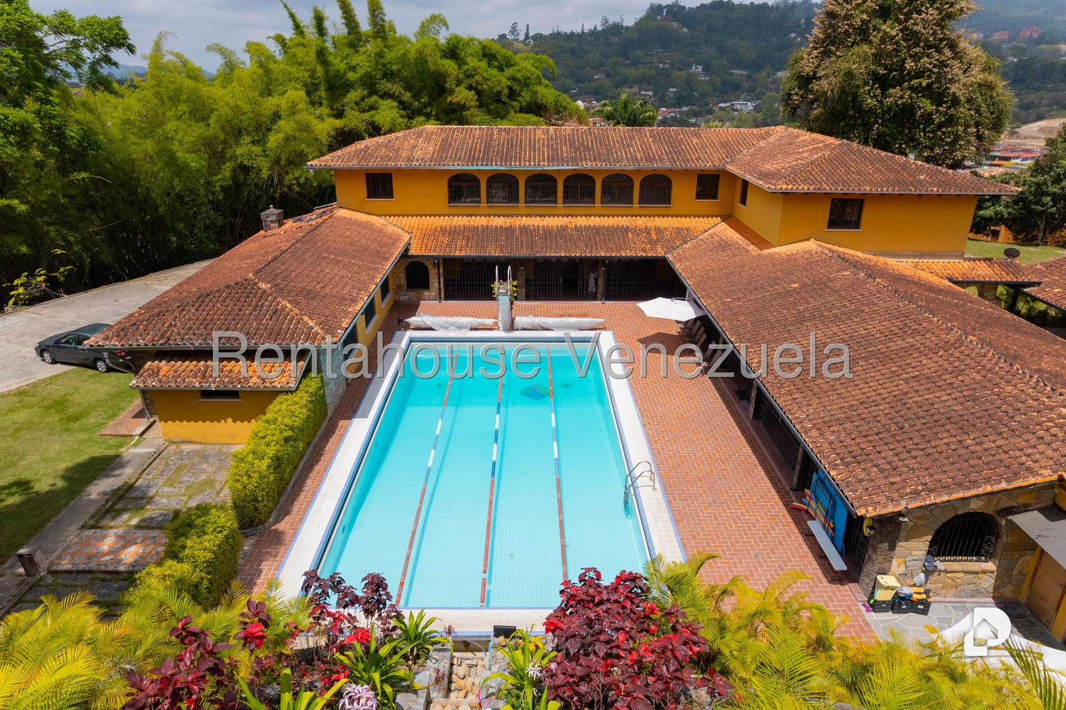 Casa en La Lagunita Country Club, Caracas – 1