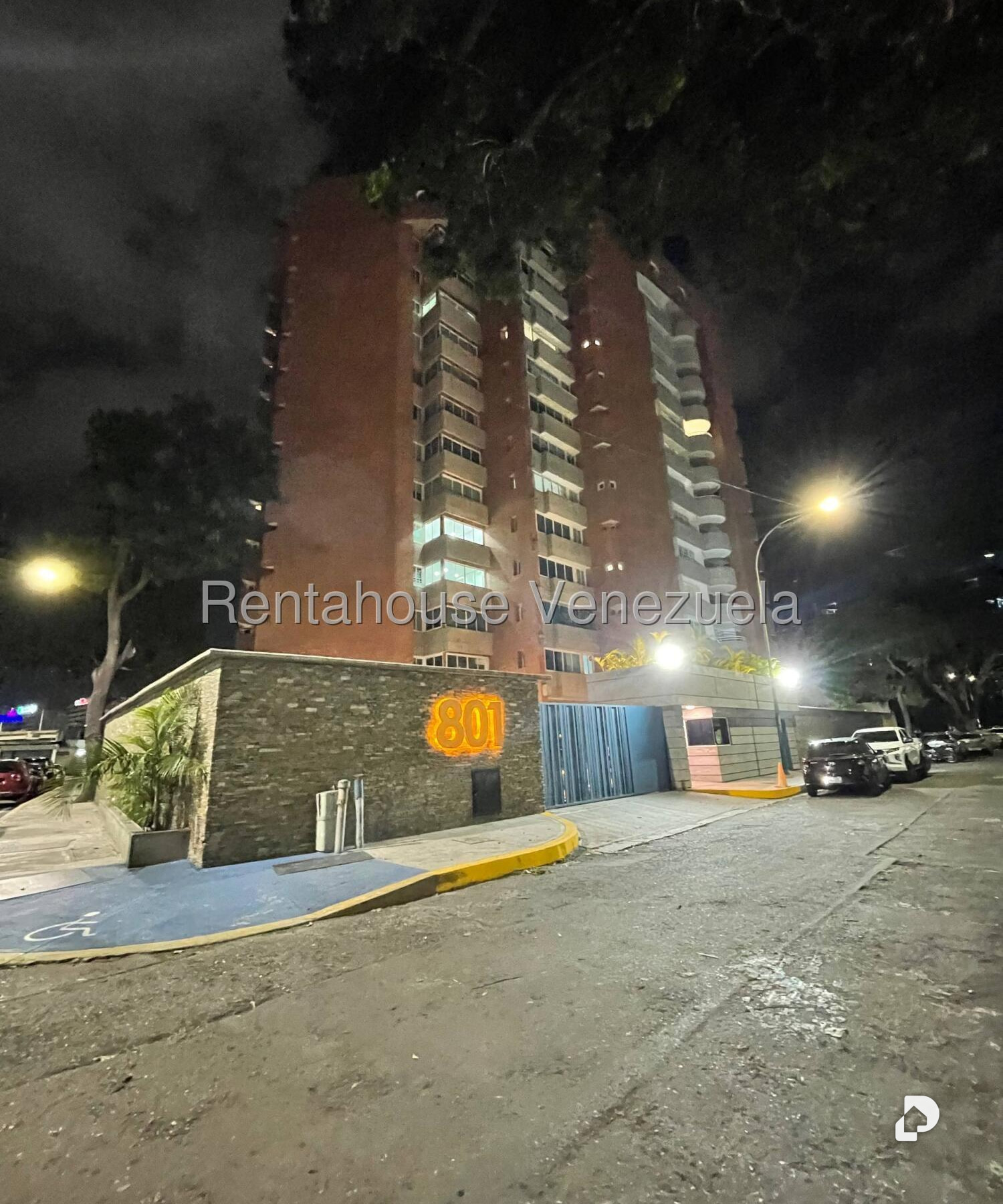 Apartamento en El Rosal, Caracas – 30
