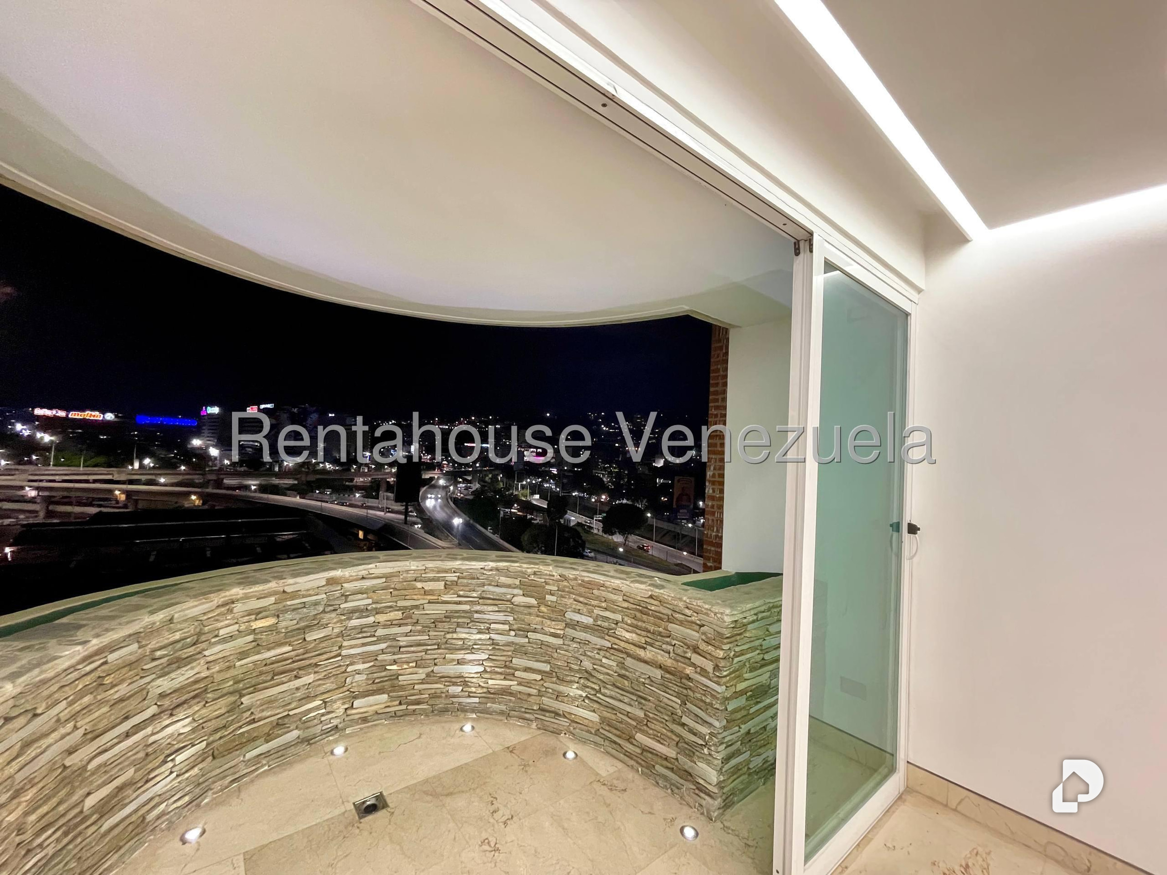 Apartamento en El Rosal, Caracas – 7