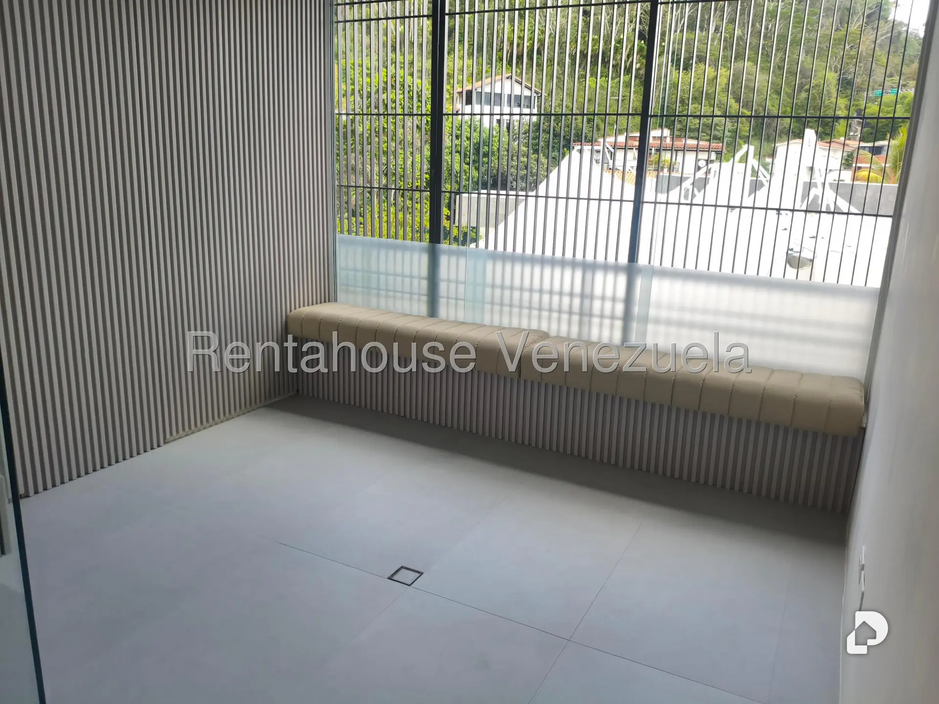 Apartamento en Los Palos Grandes, Caracas – 4