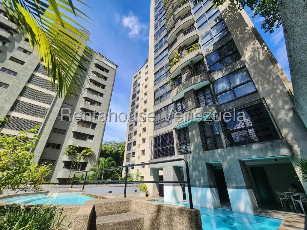Apartment in El Rosal, Caracas - 1