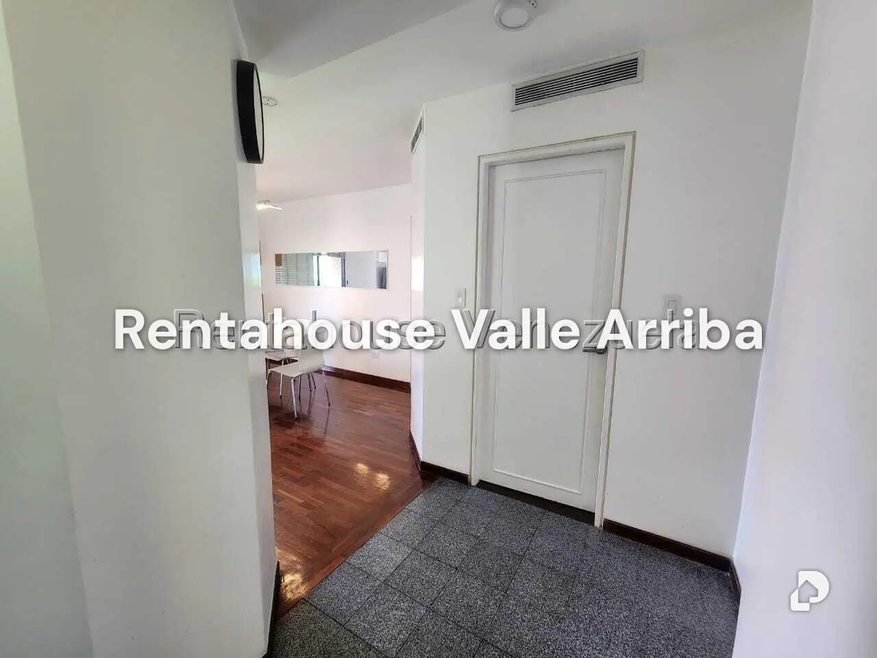 Apartamento en El Rosal, Caracas – 11