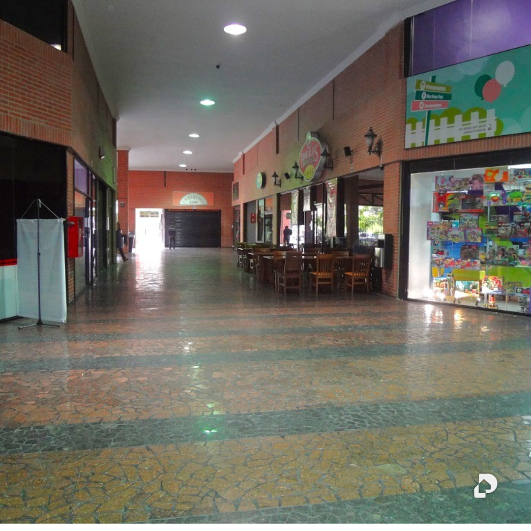 Commercial space in La Boyera, Caracas – 3