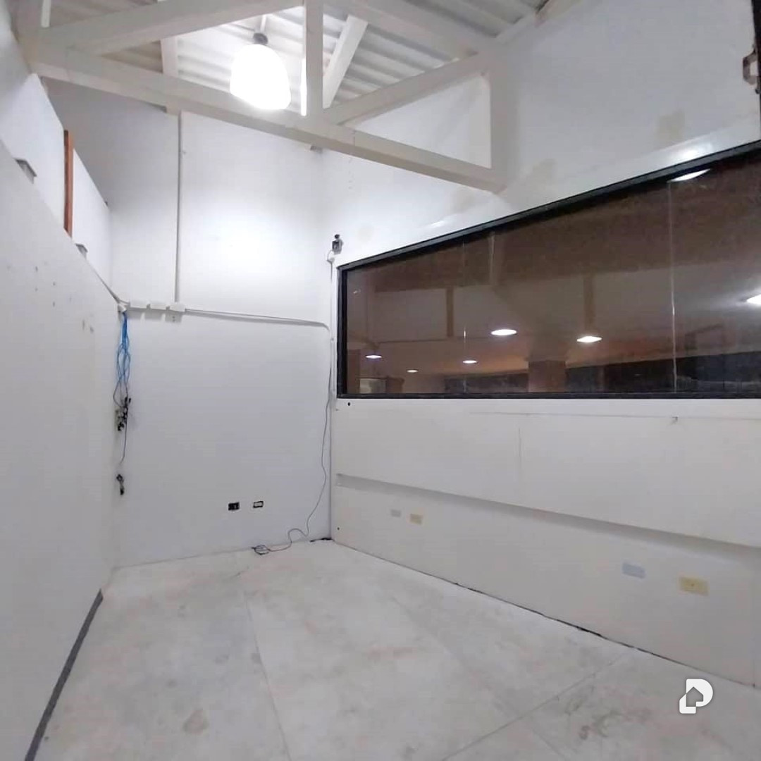 Commercial space in La Boyera, Caracas – 14