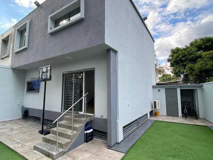 Townhouse en Parroquia Urbana San José, Valencia - 1