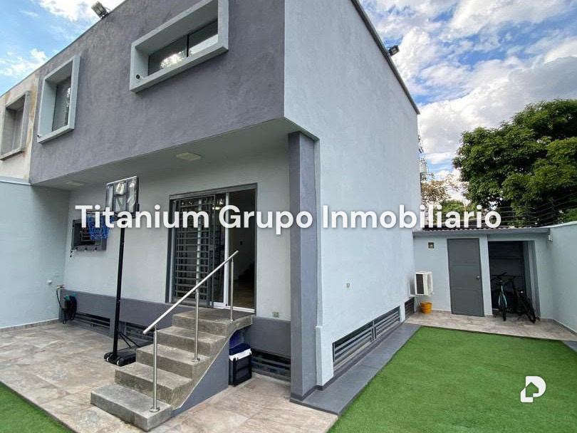 Townhouse en Parroquia Urbana San José, Valencia – 1