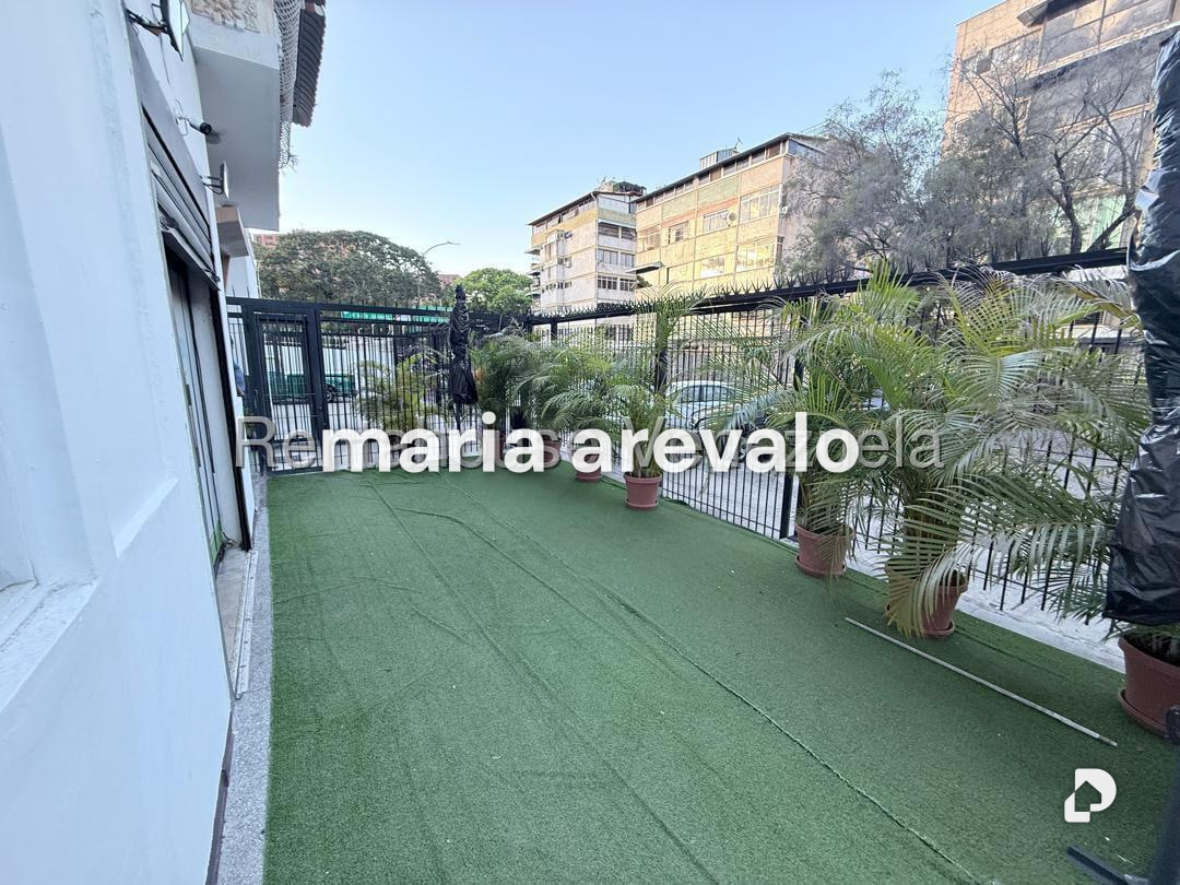 Local comercial en Santa Mónica, Caracas – 27