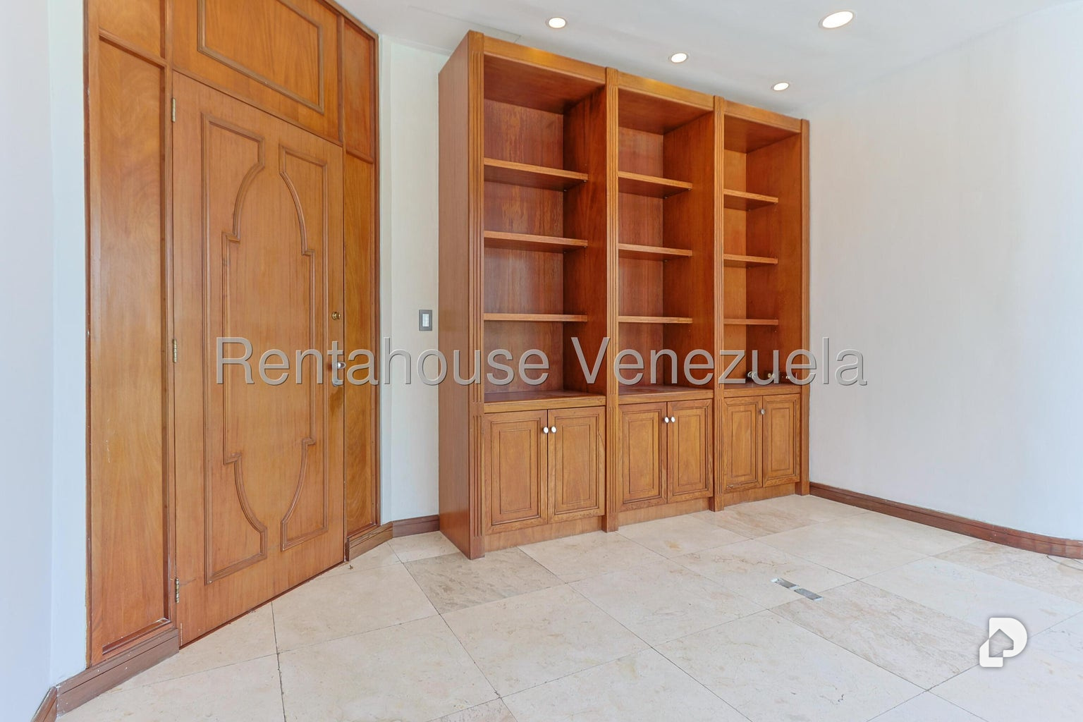 Oficina en La Castellana, Caracas – 16
